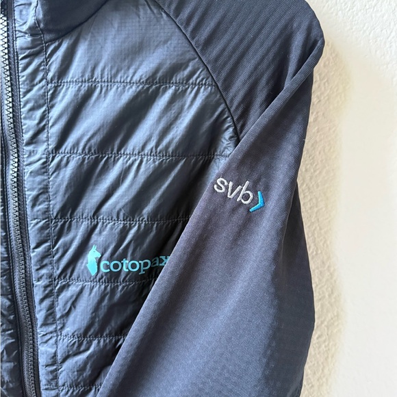 Cotopaxi Charcoal Hooded Jacket with Teal Details - Picture 5 of 9